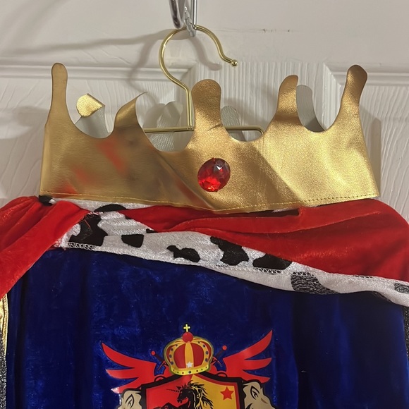 Kinght or King costume size 4 - Picture 10 of 12